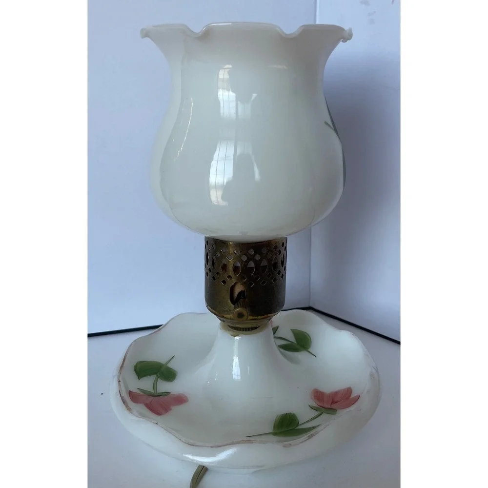 Vintage Milk Glass Hurricane Lamp Hand Painted Pink‎ Roses Ruffled Boudoir Light